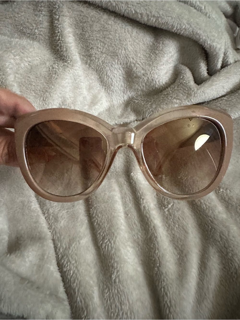 Express Oversized Sunglasses in Nude/Tan Frame with Brown Gradient Lenses
